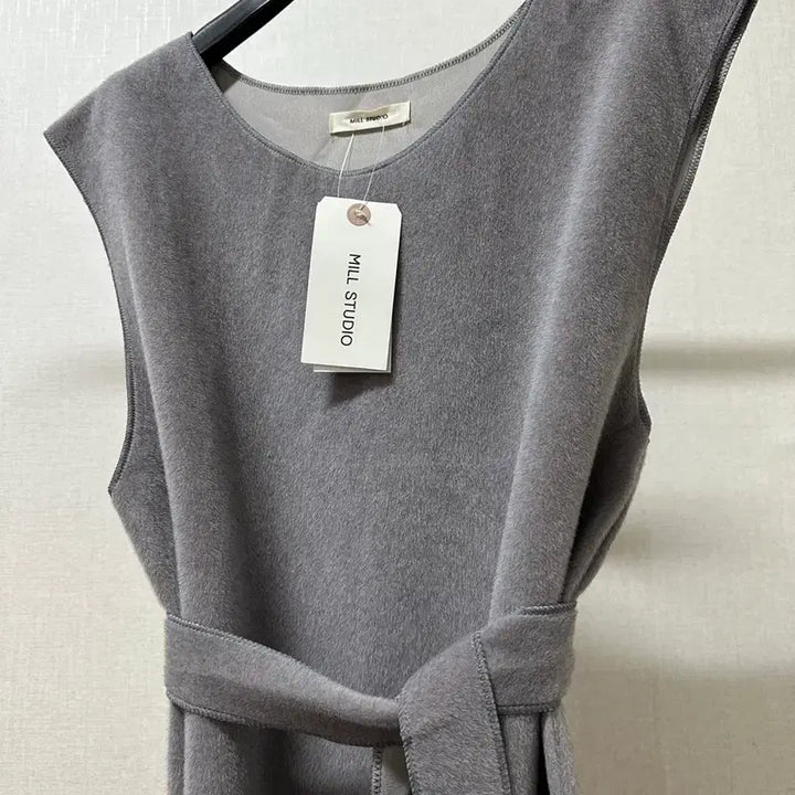 [BUNJANG] MILL STUDIO Gray Fur Dress / (새상품) MILL STUDIO 그레이 털 원피스