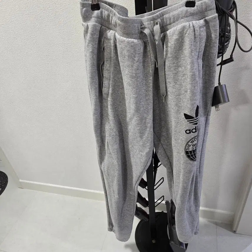 [BUNJANG] Adidas Gray Training Pants / 아디다스 회색 트레이닝 바지 Worldwide