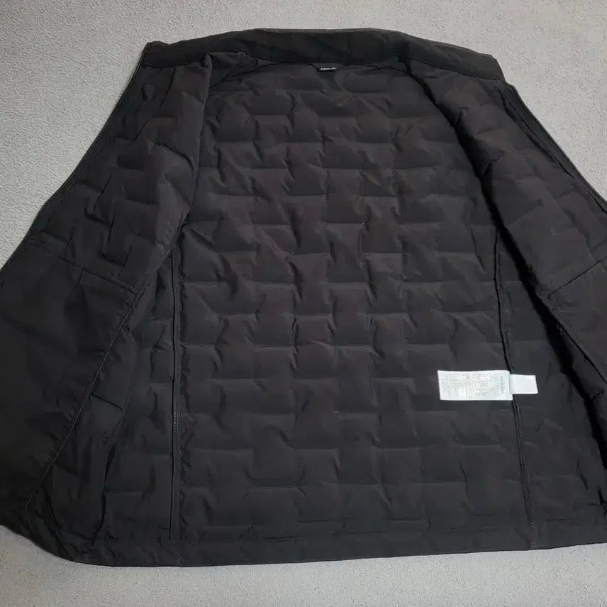 [BUNJANG] Montbell Plasma Pattern Goose Down Vest / Xl 105 montbell 몽벨 플라즈마 패턴 구스다운 경량패딩 베스트