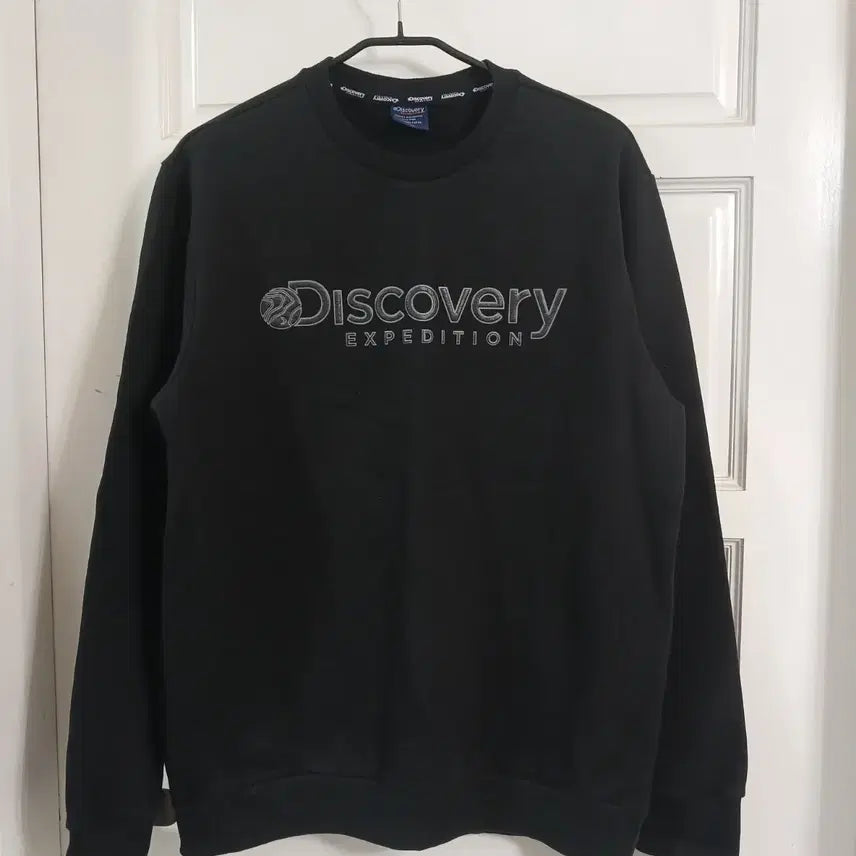 [BUNJANG] Discovery Expedition Black Sweatshirt / 디스커버리 익스페디션 검정 맨투맨 티셔츠