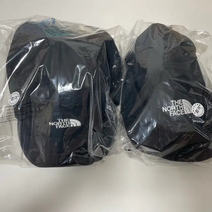 [BUNJANG] The North Face Gore-Tex Earflap Cap / 노스페이스 고어텍스 이어머프 캡 2개 팝니다.