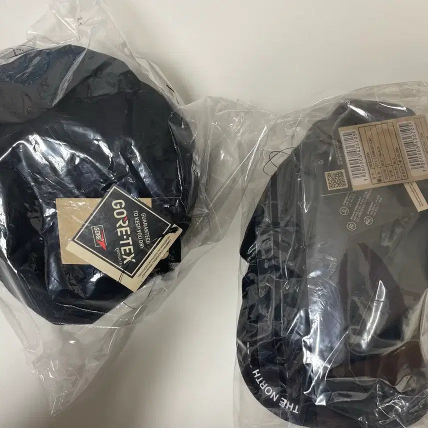 [BUNJANG] The North Face Gore-Tex Earflap Cap / 노스페이스 고어텍스 이어머프 캡 2개 팝니다.