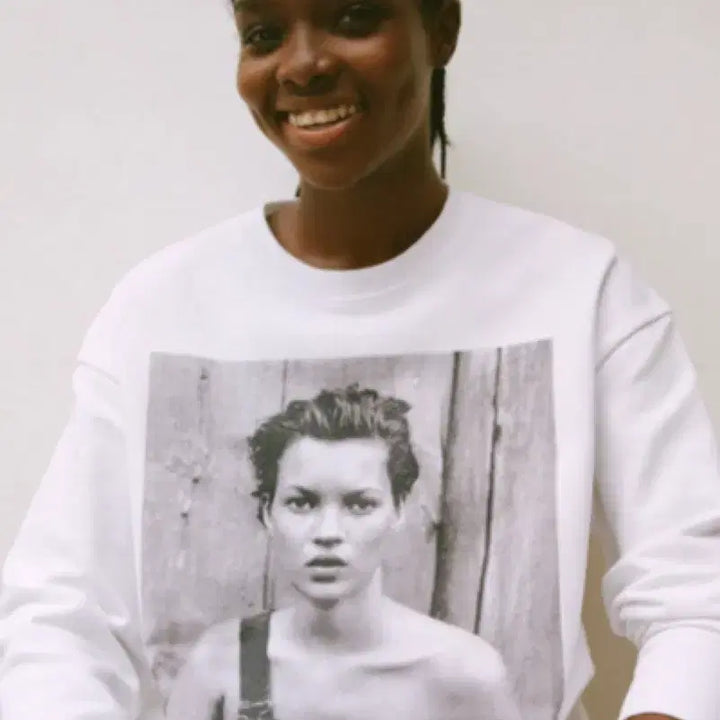 [BUNJANG] Zara Peter Lindbergh Kate Moss Vintage Sweatshirt / 빈티지 zara 자라 x 피터 린드버그 케이트모스 한정판 맨투맨 L