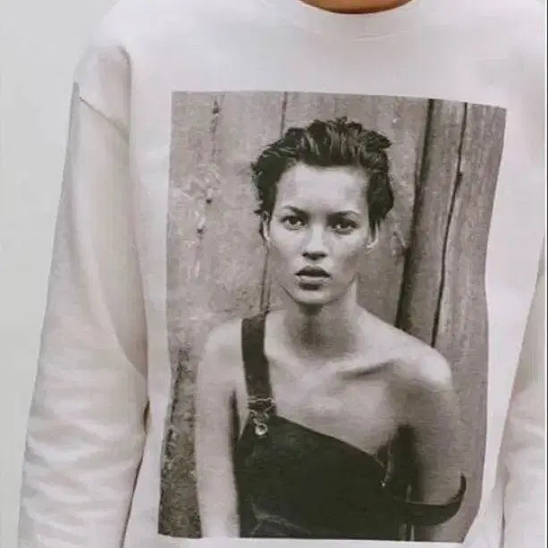 [BUNJANG] Zara Peter Lindbergh Kate Moss Vintage Sweatshirt / 빈티지 zara 자라 x 피터 린드버그 케이트모스 한정판 맨투맨 L