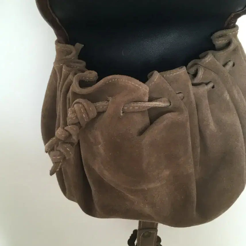 [BUNJANG] Vintage Heart Crossbody Bag / 하트 앤틱 빈티지 크로스백