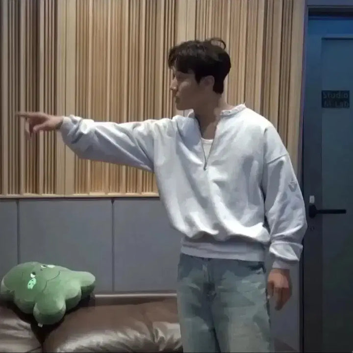 [BUNJANG] RECTO Low Edge Collar Stand Half Zip-Up Sweatshirt / [새상품] 렉토 로우 엣지 카라 스탠드 하프 집업 이서진 맨투맨 그레이