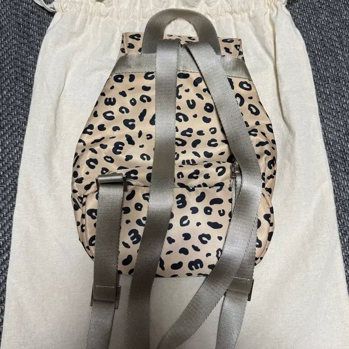 [BUNJANG] Minimute Leopard Backpack / 미닛뮤트 레오파드 백팩