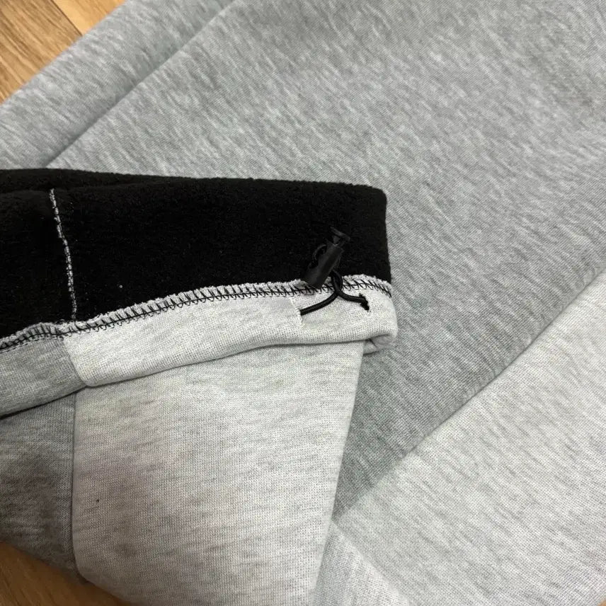[BUNJANG] Gray Two-Tone Training Pants Balloon Fit / 회색 투톤 트레이닝 바지 벌룬핏 기모