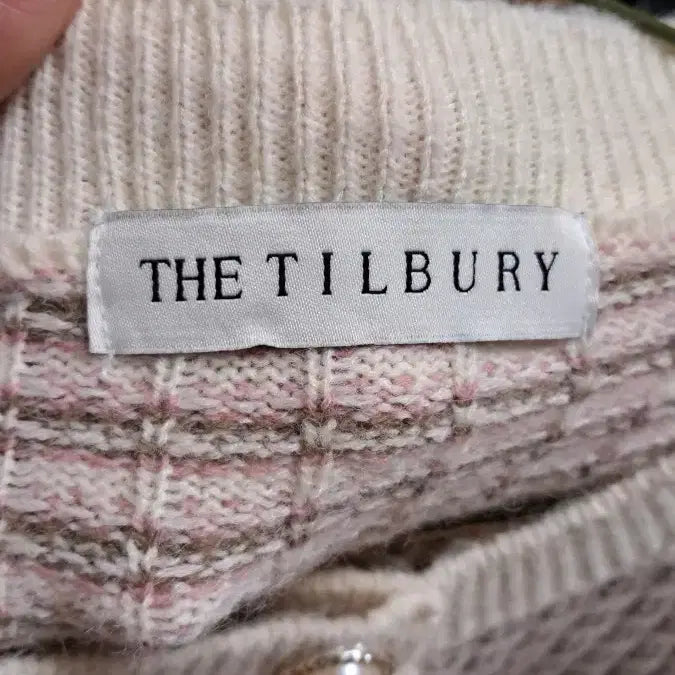 [BUNJANG] Theylbury Check Pearl Button Cardigan / 더틸버리 체크 진주버튼 가디건