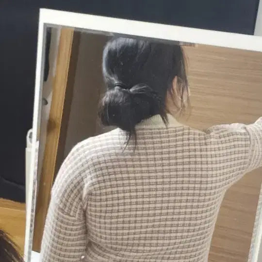 [BUNJANG] Theylbury Check Pearl Button Cardigan / 더틸버리 체크 진주버튼 가디건