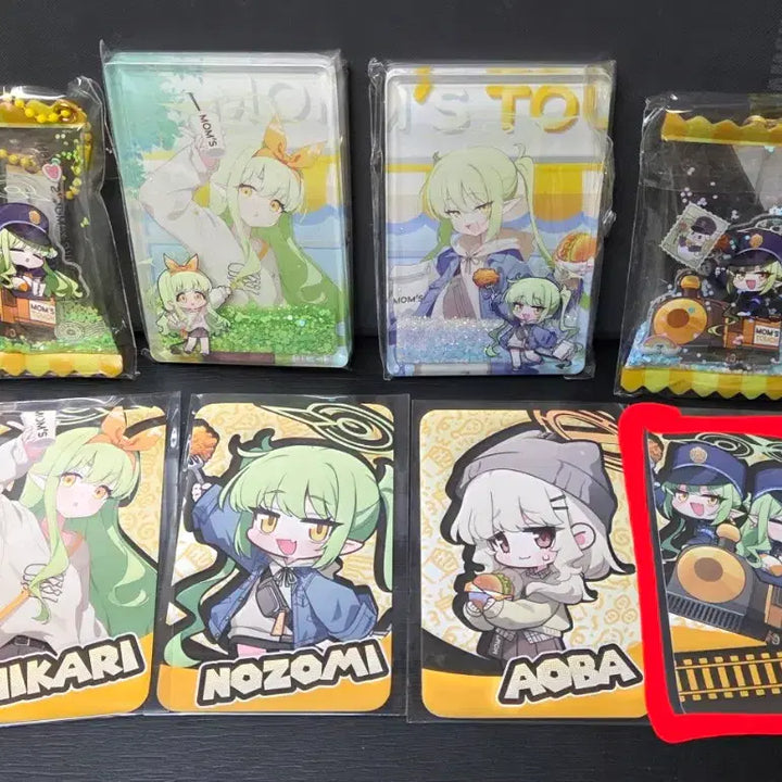 [BUNJANG] Blue Archive Mom's Touch Nozomi Hikari Acrylic Bundle / (미개봉) 블루아카이브 맘스터치 콜라보 노조미 히카리 아크릴 일괄