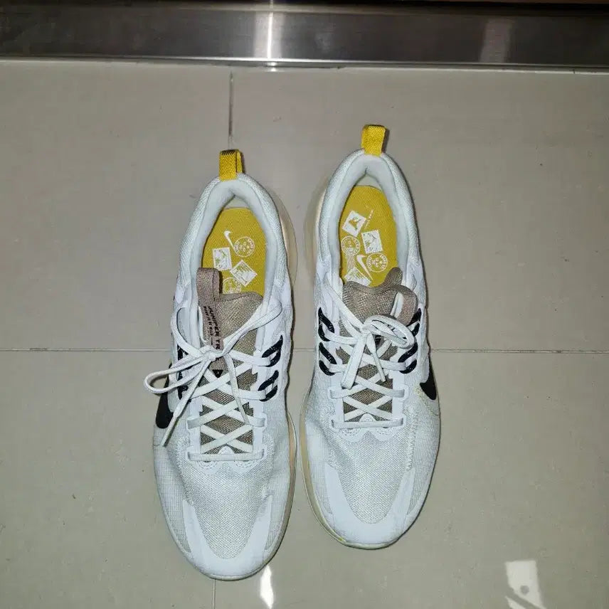 [BUNJANG] Nike Juniper Trail 2 White Sneakers / 나이키 주니퍼 트레일 2 흰색 운동화