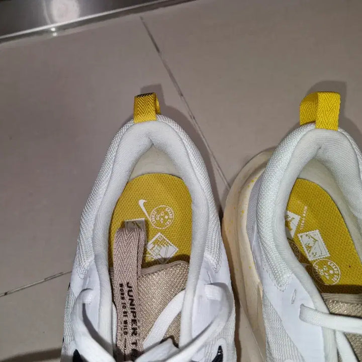 [BUNJANG] Nike Juniper Trail 2 White Sneakers / 나이키 주니퍼 트레일 2 흰색 운동화