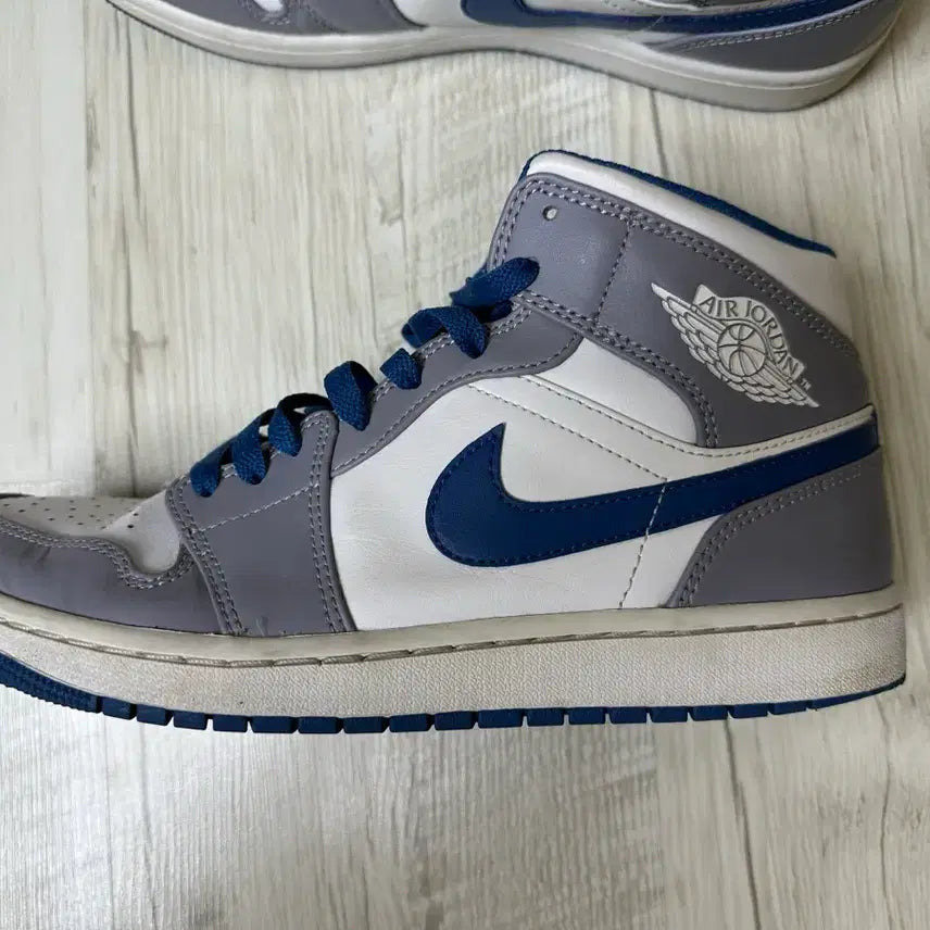 [BUNJANG] Jordan 1 Mid Cement Grey True Blue / 조던 1 미드 시멘트 그레이 트루 블루