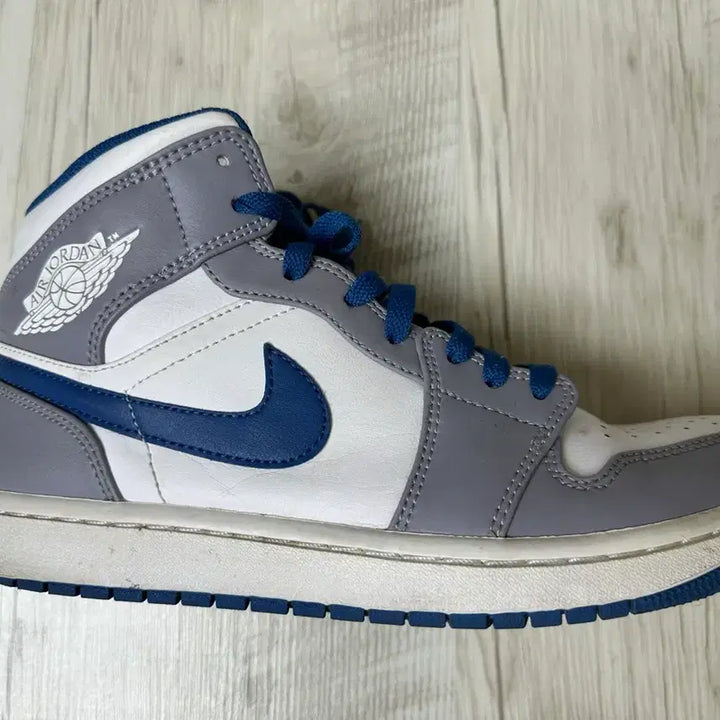 [BUNJANG] Jordan 1 Mid Cement Grey True Blue / 조던 1 미드 시멘트 그레이 트루 블루