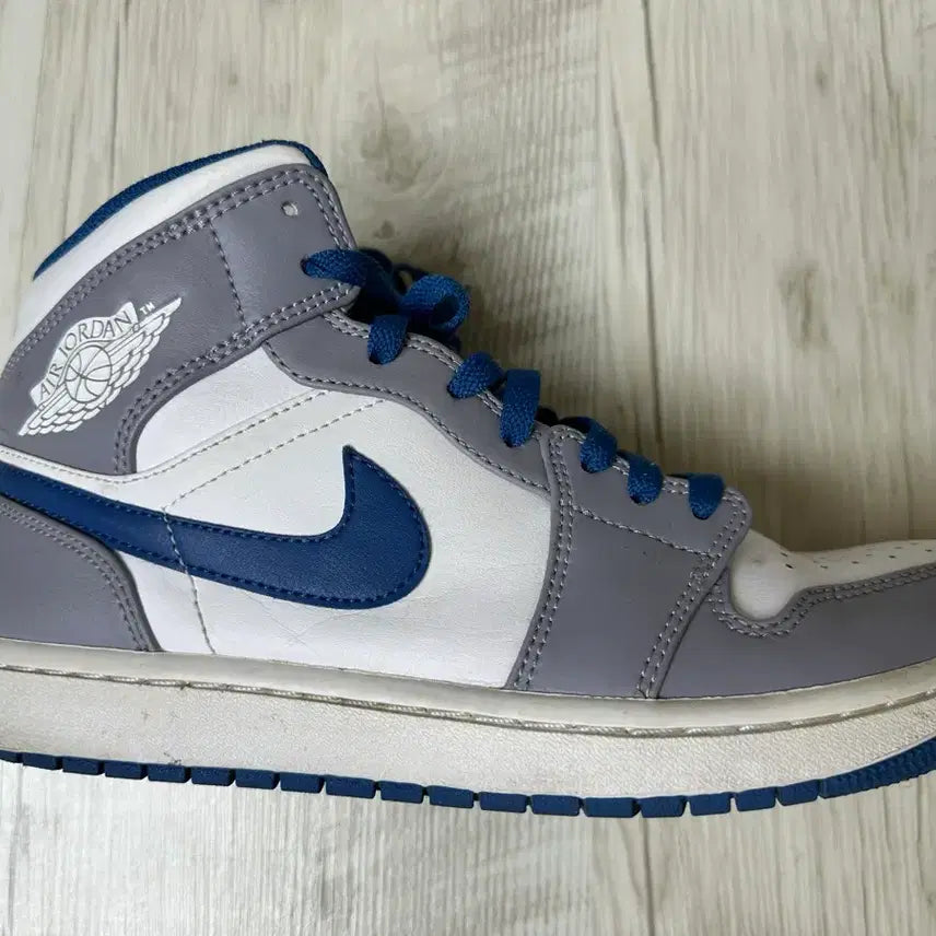 [BUNJANG] Jordan 1 Mid Cement Grey True Blue / 조던 1 미드 시멘트 그레이 트루 블루