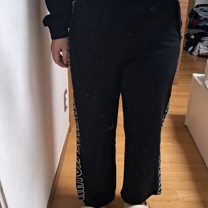 [BUNJANG] Black Wide Fleece Training Pants / 블랙 트레이닝 와이드 기모 팬츠