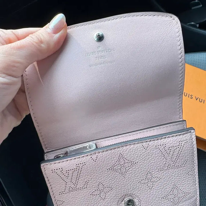 [BUNJANG] Louis Vuitton Iris Wallet / 루이비통 아이리스 월릿 반지갑