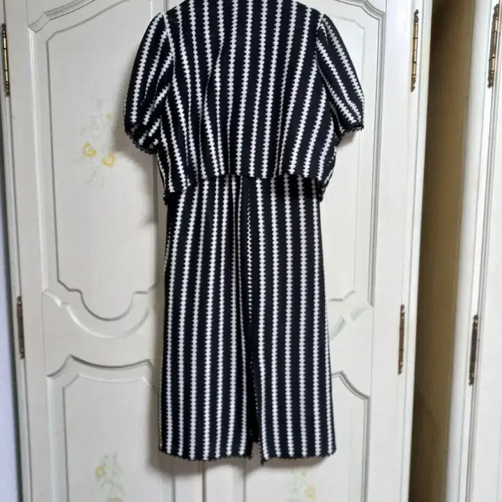 [BUNJANG] LadyLady Striped Set Women&