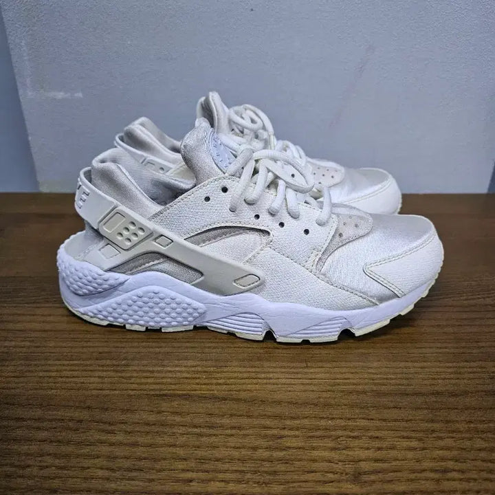[BUNJANG] Nike Air Huarache White Sneakers / 나이키 에어 허라취 화이트