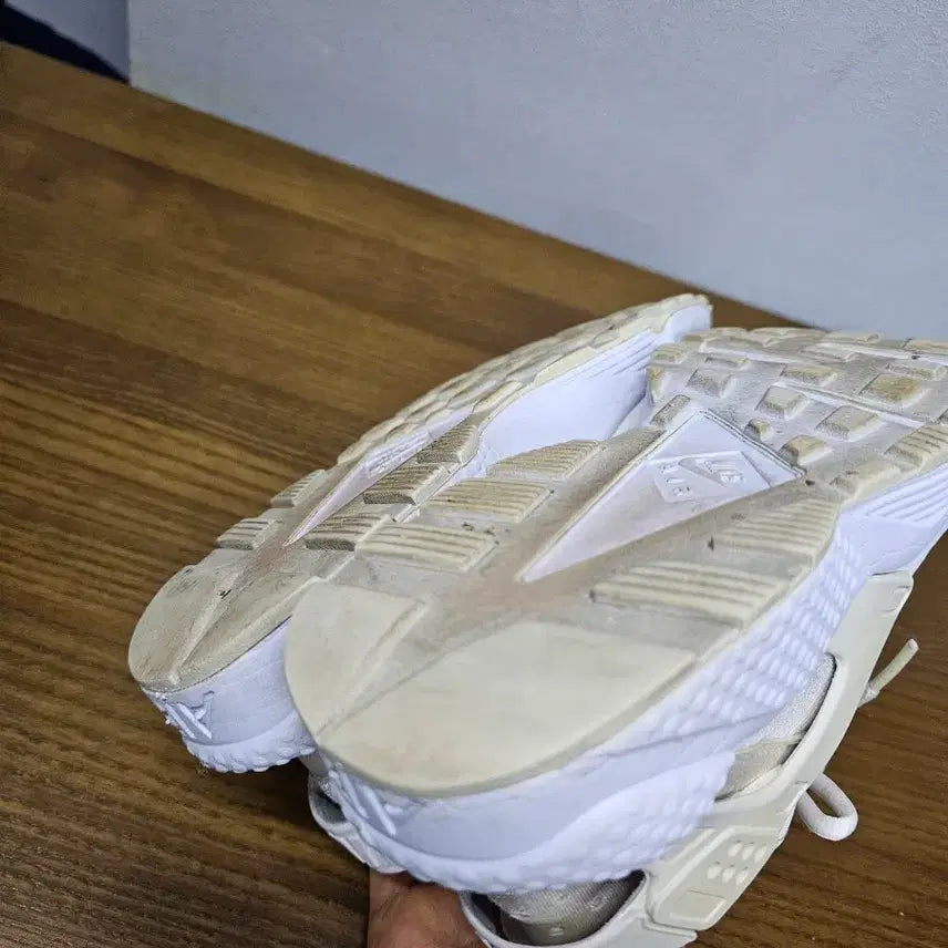 [BUNJANG] Nike Air Huarache White Sneakers / 나이키 에어 허라취 화이트