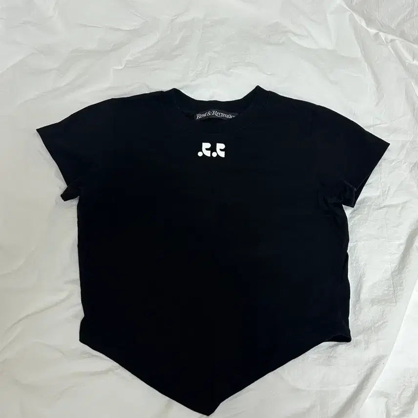 [BUNJANG] Rest&amp;Recreation Black Lettering T-shirt / Rest&amp;Recreation 블랙 반팔 티셔츠