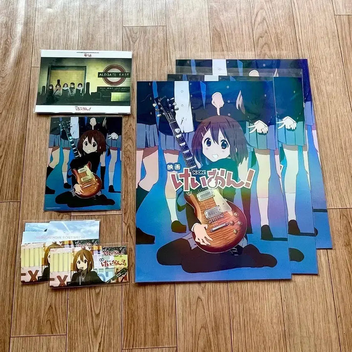 [BUNJANG] K-ON! Original Theatrical Edition Hologram A3 Poster &amp; Art Card / 케이온 A3 포스터 홀로그램 오리지널 극장판 특전 아트카드 무비티켓