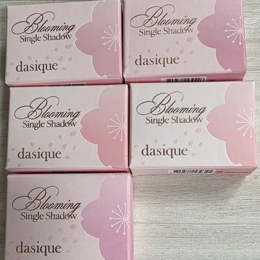 [BUNJANG] Dasique Cherry Blossom Series Eyeshadow Bundle / 데이지크 벚꽃 시리즈 아이섀도우 6개 일괄 초특가