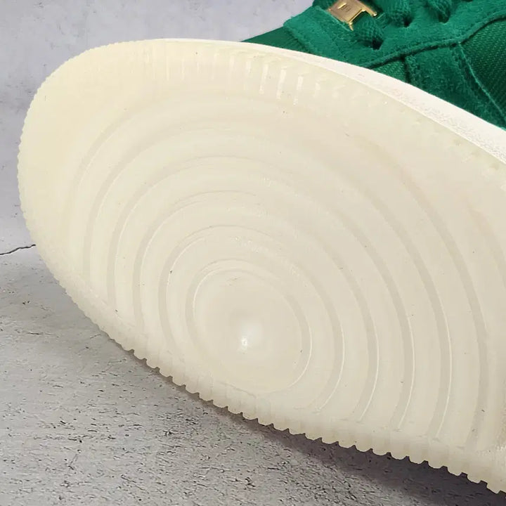 [BUNJANG] Nike Air Force 1 07 LV8 Malachite Sneakers / 나이키 260 에어포스 1 07 LV8 말라카이트 새제품