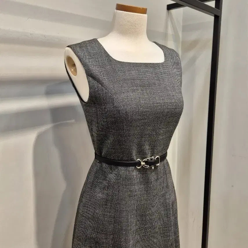 [SOLD OUT] 미샤 스퀘어넥 자켓 세트 원피스(진네이비)