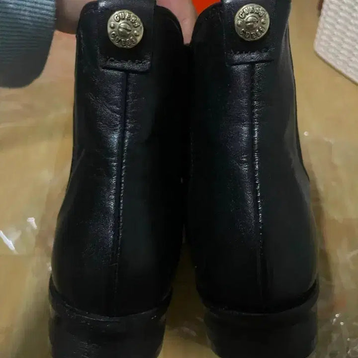 [BUNJANG] Guess Chelsea Genuine Leather Boots Size 230 / 정품) 게스 첼시 소가죽 부츠 230