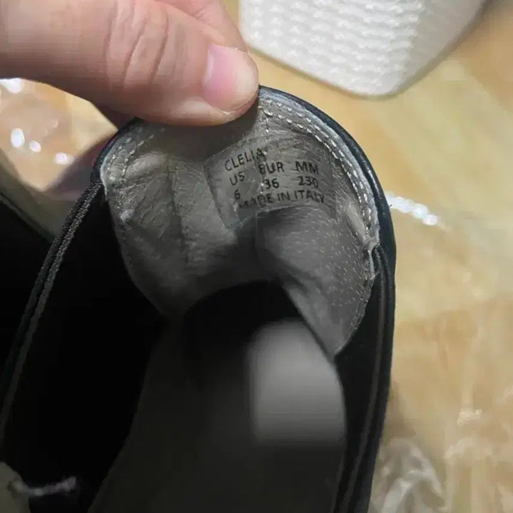 [BUNJANG] Guess Chelsea Genuine Leather Boots Size 230 / 정품) 게스 첼시 소가죽 부츠 230