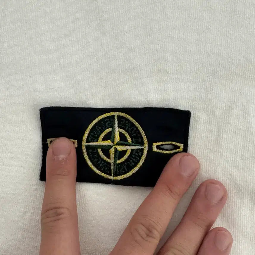 [BUNJANG] Stone Island White Long Sleeve Sweatshirt / [L]스톤아일랜드 화이트 롱슬리브 맨투맨