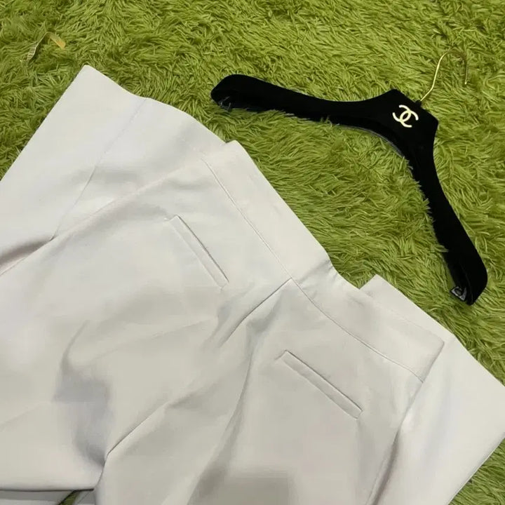 [BUNJANG] Flymodel Semi-Bootcut Slacks / 플라이모델 슬랙스세미부츠컷