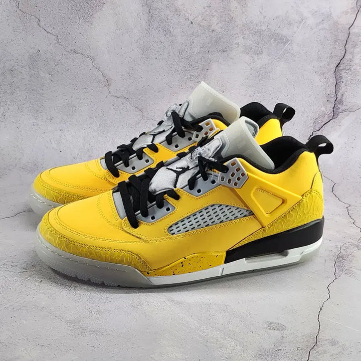 [BUNJANG] Nike Spizike Low Varsity Maize Sneakers (New) / 조던 275 스피자이크 로우 바시티 메이즈 새제품