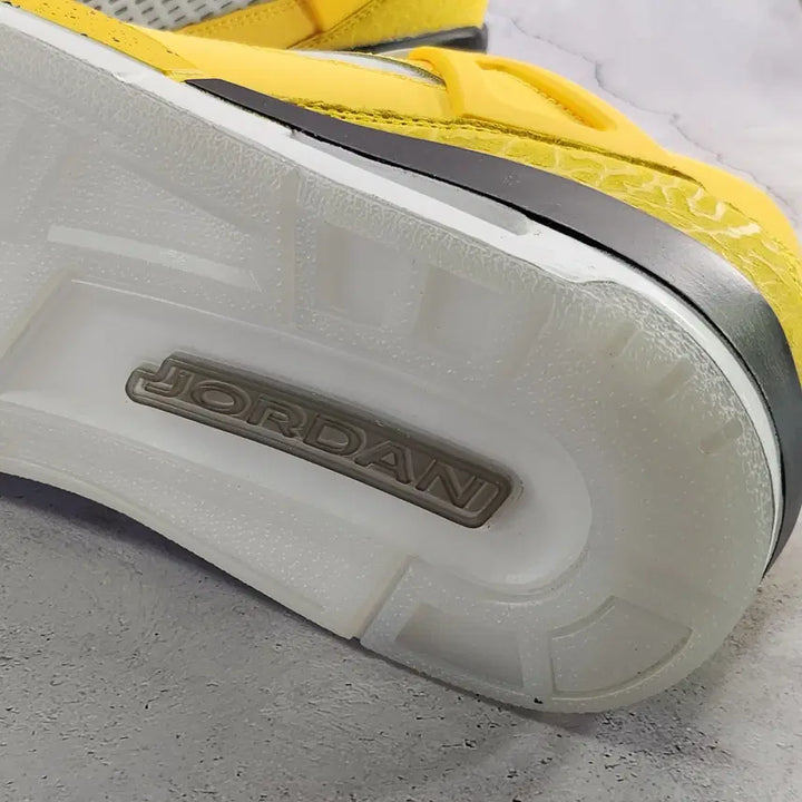 [BUNJANG] Nike Spizike Low Varsity Maize Sneakers (New) / 조던 275 스피자이크 로우 바시티 메이즈 새제품