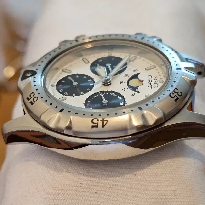 [BUNJANG] Casio MD-726 Vintage Moon Phase Diver Watch / 카시오 빈티지 문페이즈 다이버 MD-726