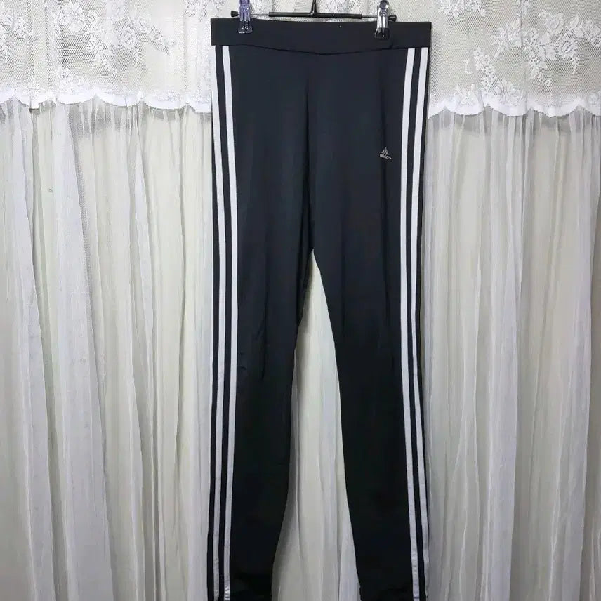 [BUNJANG] Adidas YGT Training Leggings / 아디다스 트레이닝 레깅스 79