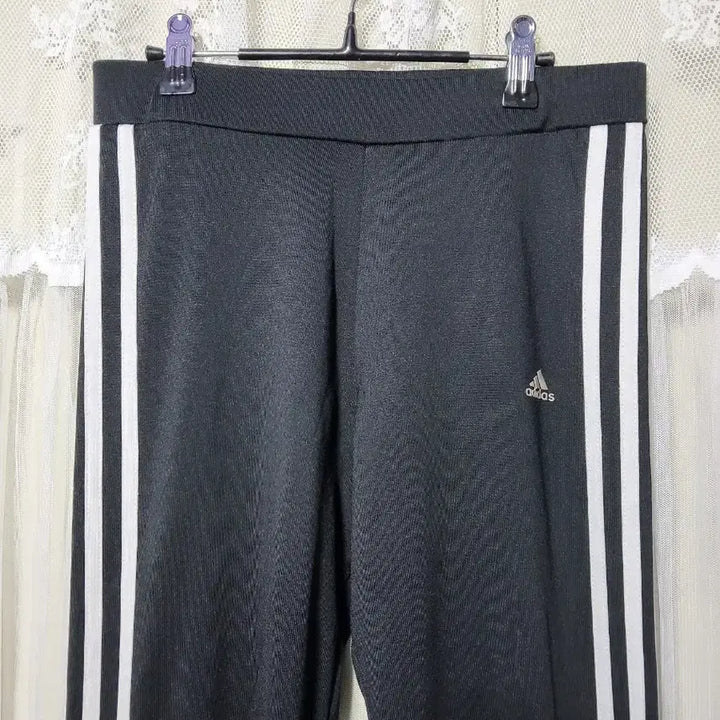 [BUNJANG] Adidas YGT Training Leggings / 아디다스 트레이닝 레깅스 79