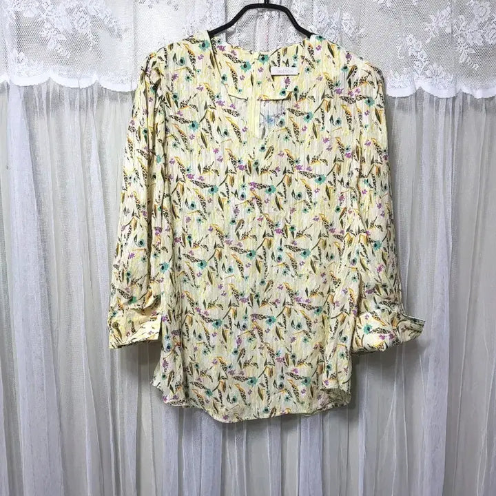 [BUNJANG] Valencia Floral Yellow Chiffon Blouse / 발렌시아 꽃 옐로우 쉬폰 블라우스