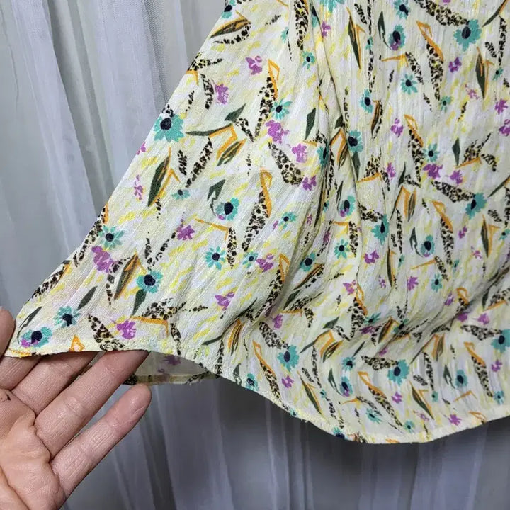 [BUNJANG] Valencia Floral Yellow Chiffon Blouse / 발렌시아 꽃 옐로우 쉬폰 블라우스