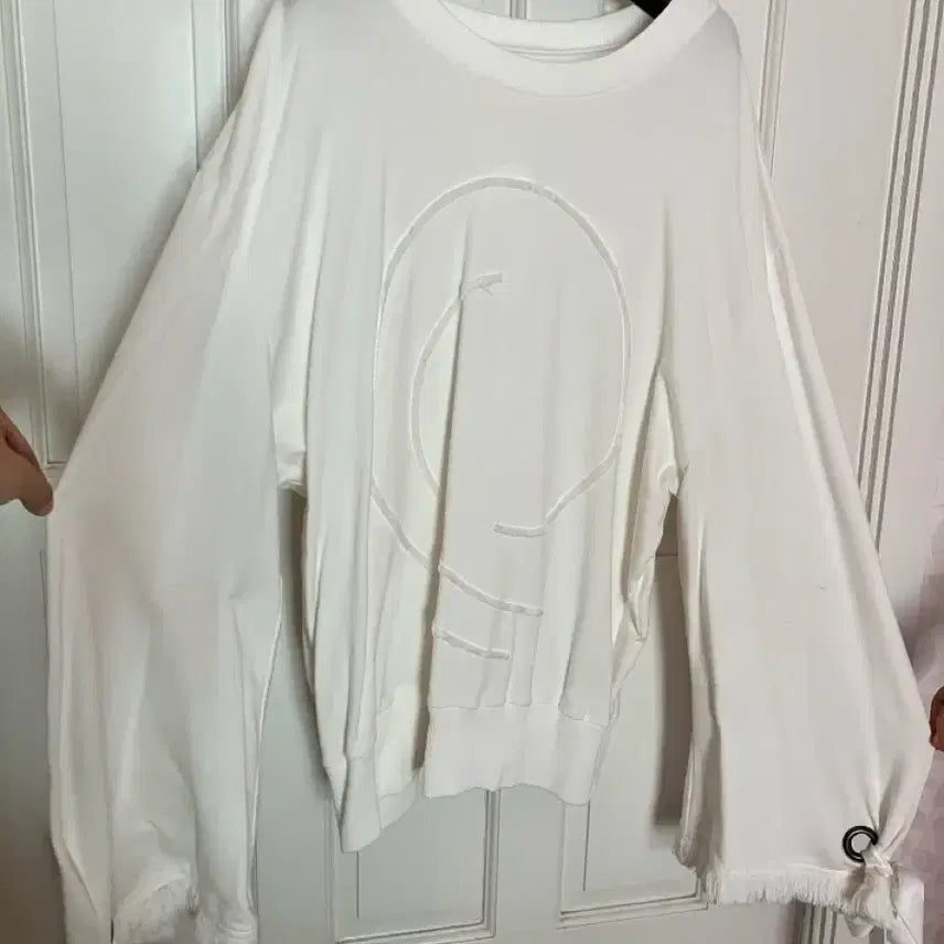 [BUNJANG] White Long Sleeve Shirt - Free Size / 화이트 긴팔 티셔츠 프리사이즈
