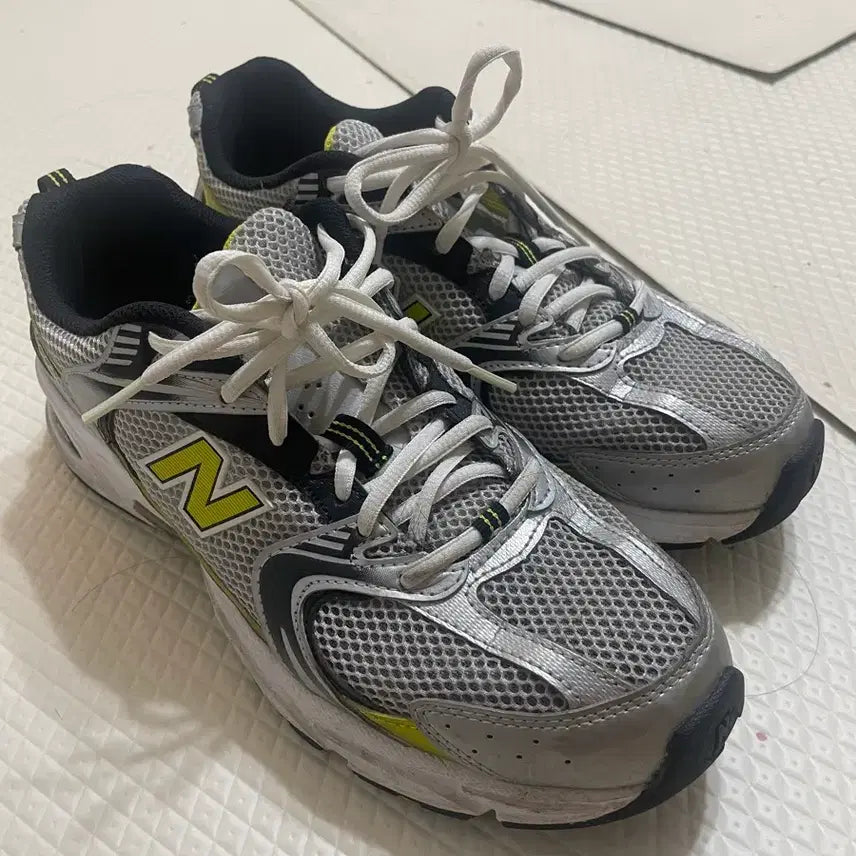 [BUNJANG] New Balance 530 Silver Sneakers / 뉴발란스530