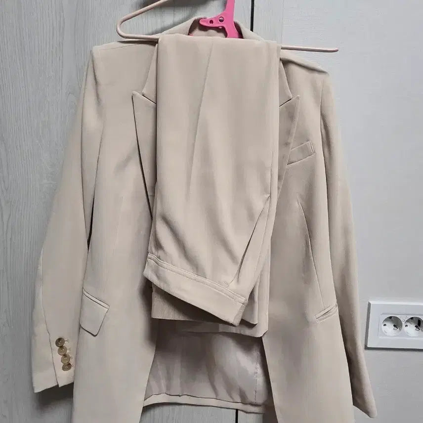 [BUNJANG] SORIAH Beige Women&