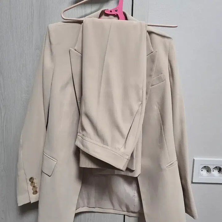 [BUNJANG] SORIAH Beige Women&