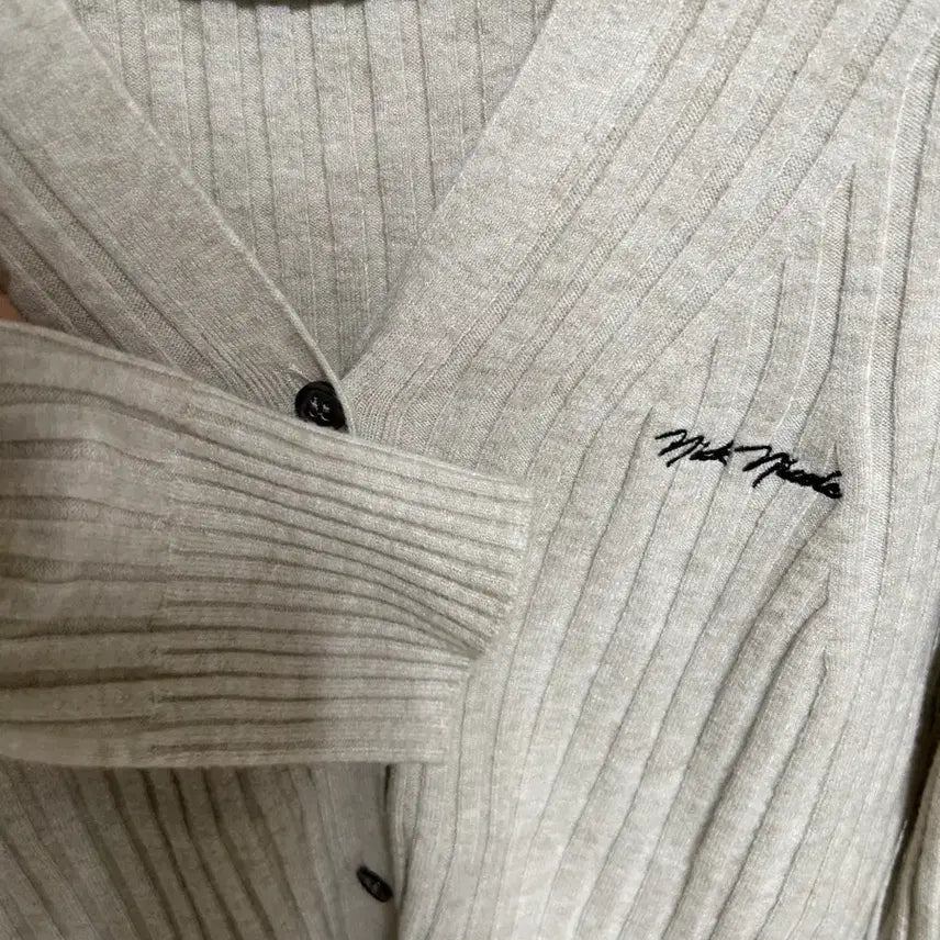 [BUNJANG] NICK NICOLE Beige V-Neck Ribbed Cardigan / NICK NICOLE 베이지 V넥 골지 가디건