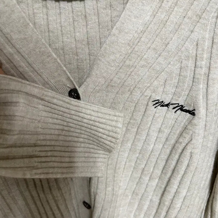 [BUNJANG] NICK NICOLE Beige V-Neck Ribbed Cardigan / NICK NICOLE 베이지 V넥 골지 가디건
