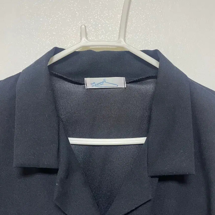 [BUNJANG] Black Shirt (Women's) / 블랙셔츠 여성