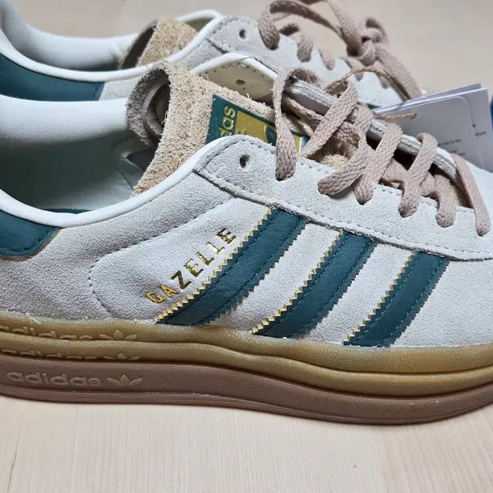 [BUNJANG] Adidas Gazelle Bold Suede Sneakers 235 New / 아디다스 가젤 볼드 스웨이드 스니커즈 235 새제품