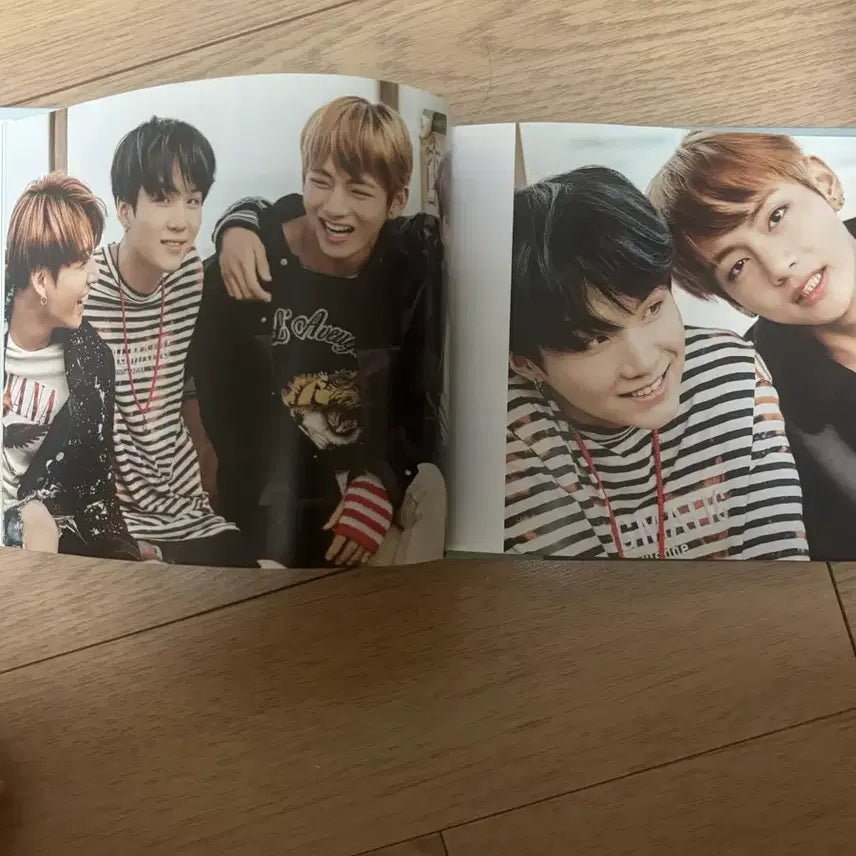 BTS 방탄소년단 You Never Walk Alone (봄날) 앨범